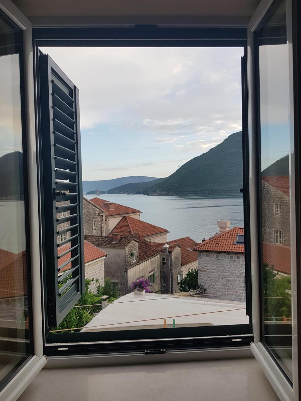 Gudelj Apartments Perast Eksteriør billede