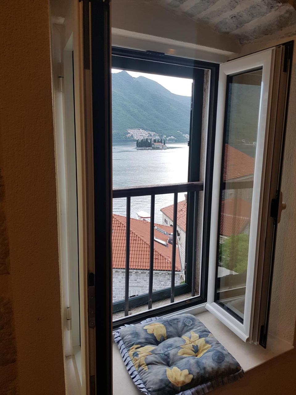 Gudelj Apartments Perast Eksteriør billede